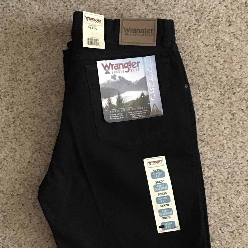 Wrangler Men's Classic Black Jeans
